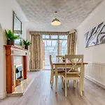 Petsol Apartments